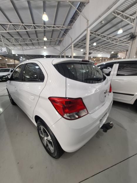 CHEVROLET Onix Hatch 1.0 4P FLEX LT, Foto 3