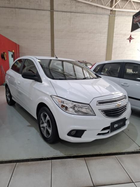 CHEVROLET Onix Hatch 1.0 4P FLEX LT, Foto 5