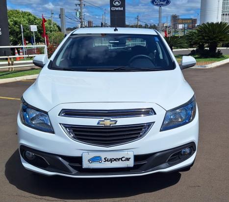 CHEVROLET Onix Hatch 1.4 4P FLEX LTZ, Foto 2