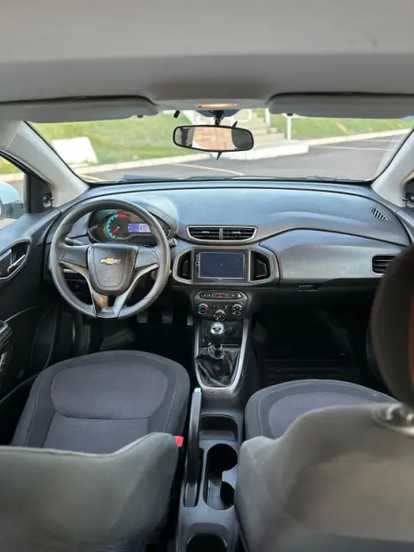 CHEVROLET Onix Hatch 1.4 4P FLEX LT, Foto 9