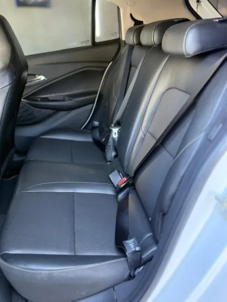 CHEVROLET Onix Hatch 1.0 12V 4P FLEX PREMIER 2 TURBO AUTOM�TICO, Foto 16