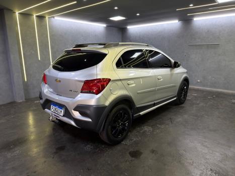 CHEVROLET Onix Hatch 1.4 4P FLEX ACTIV AUTOM�TICO, Foto 8