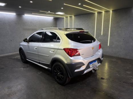 CHEVROLET Onix Hatch 1.4 4P FLEX ACTIV AUTOM�TICO, Foto 9