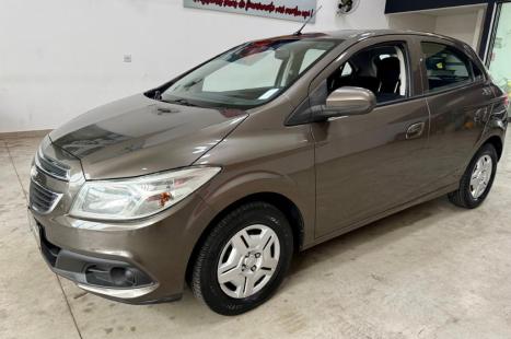 CHEVROLET Onix Hatch 1.0 4P FLEX LT, Foto 3