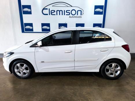 CHEVROLET Onix Hatch 1.4 4P FLEX LT AUTOM�TICO, Foto 2