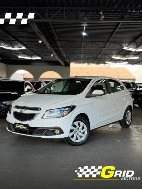 CHEVROLET Onix Hatch 1.4 4P FLEX LT, Foto 1
