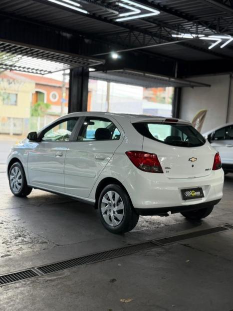 CHEVROLET Onix Hatch 1.4 4P FLEX LT, Foto 3