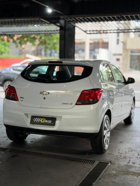 CHEVROLET Onix Hatch 1.4 4P FLEX LT, Foto 18