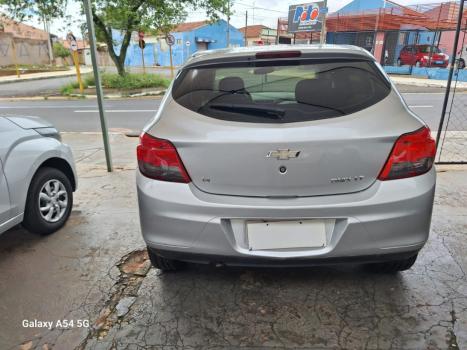 CHEVROLET Onix Hatch 1.4 4P FLEX LT, Foto 6