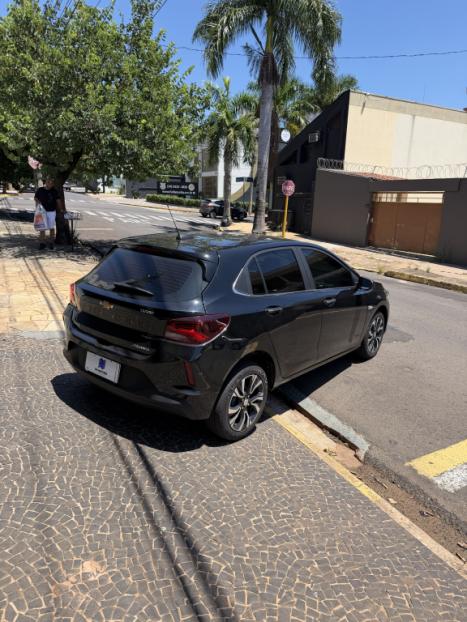 CHEVROLET Onix Hatch 1.0 12V 4P FLEX PREMIER 2 TURBO AUTOM�TICO, Foto 16