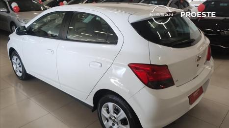 CHEVROLET Onix Hatch 1.4 4P FLEX LT, Foto 6