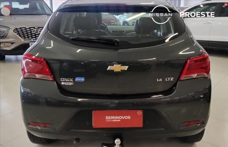 CHEVROLET Onix Hatch 1.4 4P FLEX LTZ, Foto 5