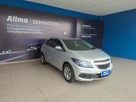 CHEVROLET Onix Hatch 1.4 4P FLEX LT, Foto 3