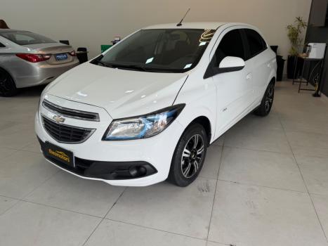 CHEVROLET Onix Hatch 1.4 4P FLEX LT, Foto 2