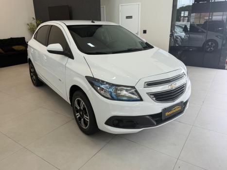 CHEVROLET Onix Hatch 1.4 4P FLEX LT, Foto 3