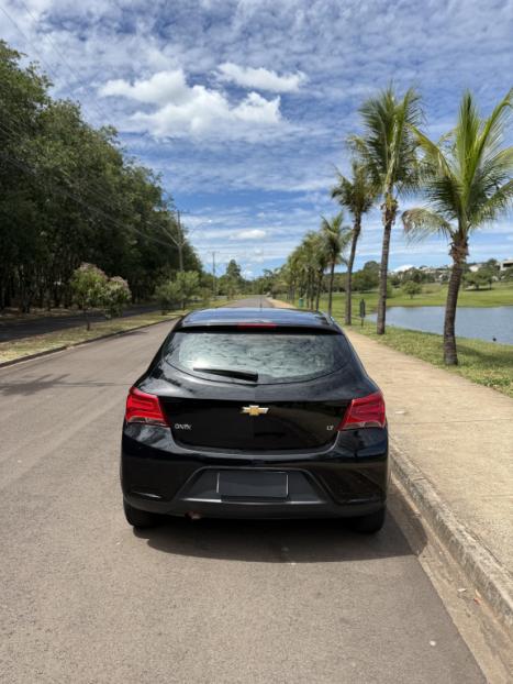 CHEVROLET Onix Hatch 1.0 12V 4P FLEX LT, Foto 7