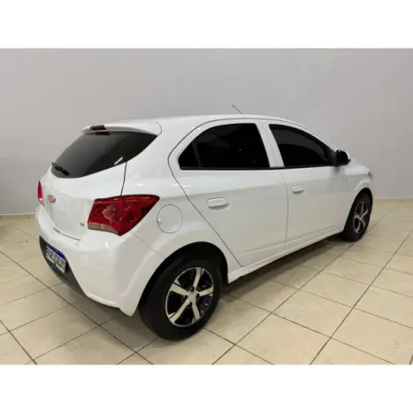 CHEVROLET Onix Hatch 1.0 4P FLEX LT, Foto 6