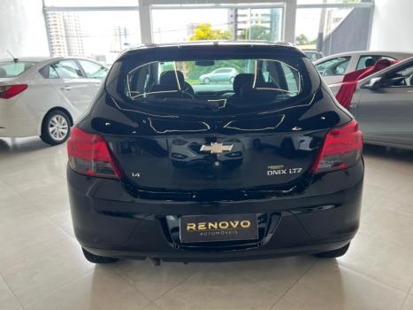 CHEVROLET Onix Hatch 1.4 4P FLEX LTZ, Foto 4