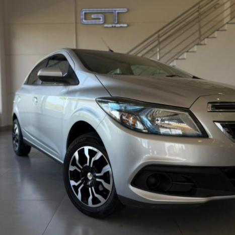 CHEVROLET Onix Hatch 1.4 4P FLEX LT, Foto 2