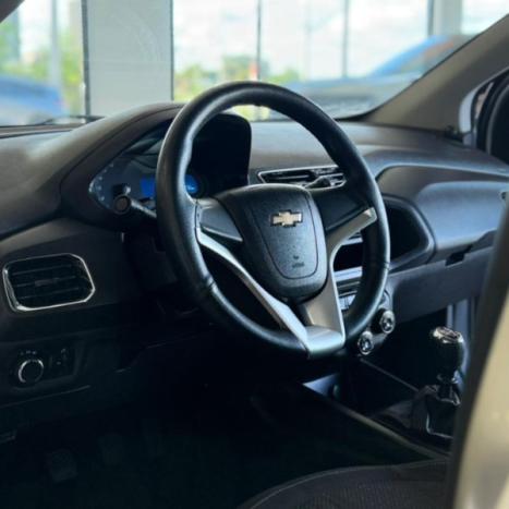 CHEVROLET Onix Hatch 1.4 4P FLEX LT, Foto 5