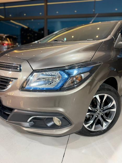 CHEVROLET Onix Hatch 1.4 4P FLEX LT AUTOM�TICO, Foto 2