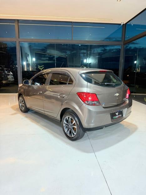 CHEVROLET Onix Hatch 1.4 4P FLEX LT AUTOM�TICO, Foto 7