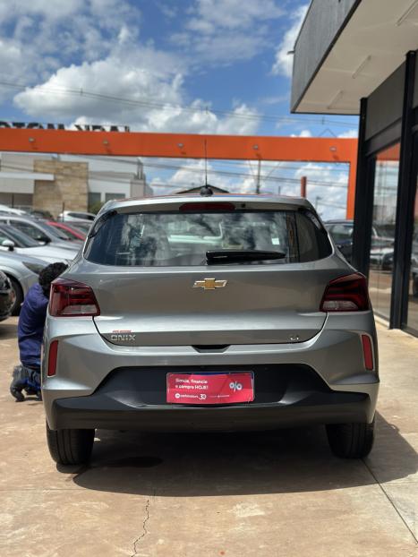 CHEVROLET Onix Hatch 1.0 12V 4P FLEX LT, Foto 6