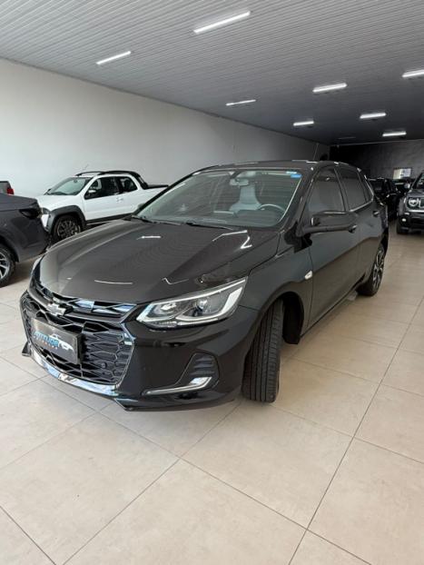 CHEVROLET Onix Hatch 1.0 12V 4P FLEX PREMIER 2 TURBO AUTOM�TICO, Foto 2