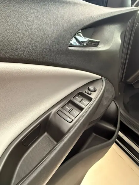 CHEVROLET Onix Hatch 1.0 12V 4P FLEX PREMIER 2 TURBO AUTOM�TICO, Foto 7