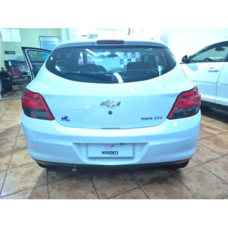 CHEVROLET Onix Hatch 1.4 4P FLEX LTZ AUTOM�TICO, Foto 10
