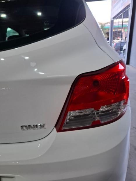 CHEVROLET Onix Hatch 1.0 12V 4P FLEX, Foto 11