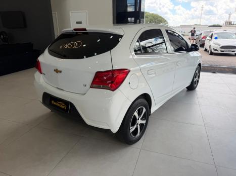 CHEVROLET Onix Hatch 1.0 4P FLEX LT, Foto 6