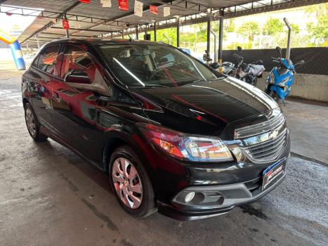 CHEVROLET Onix Hatch 1.4 4P FLEX LT, Foto 3