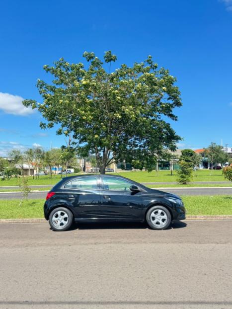 CHEVROLET Onix Hatch 1.4 4P FLEX LT AUTOM�TICO, Foto 8