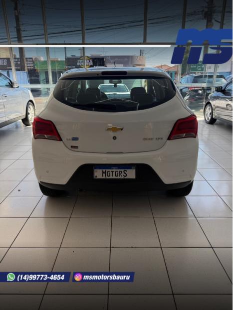 CHEVROLET Onix Hatch 1.4 4P FLEX LTZ, Foto 5
