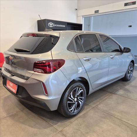 CHEVROLET Onix Hatch 1.0 4P FLEX LT, Foto 4