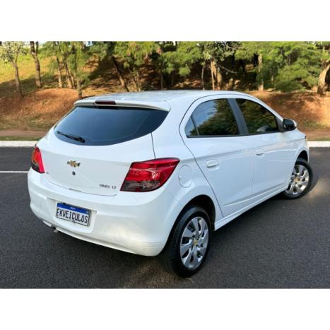 CHEVROLET Onix Hatch 1.4 4P FLEX LT, Foto 4