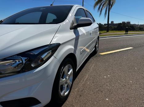 CHEVROLET Onix Hatch 1.4 4P FLEX ACTIV AUTOM�TICO, Foto 5