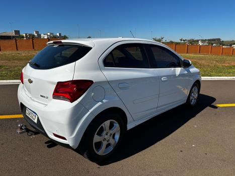 CHEVROLET Onix Hatch 1.4 4P FLEX ACTIV AUTOM�TICO, Foto 8