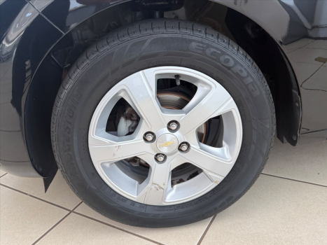 CHEVROLET Onix Hatch 1.4 4P FLEX LT, Foto 4