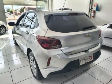 CHEVROLET Onix Hatch 1.0 4P FLEX LT2, Foto 5