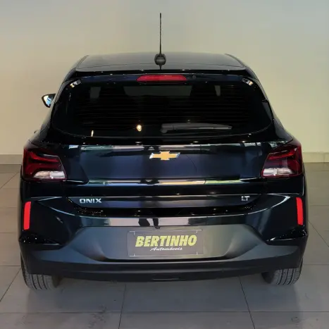 CHEVROLET Onix Hatch 1.0 4P FLEX LT2, Foto 2