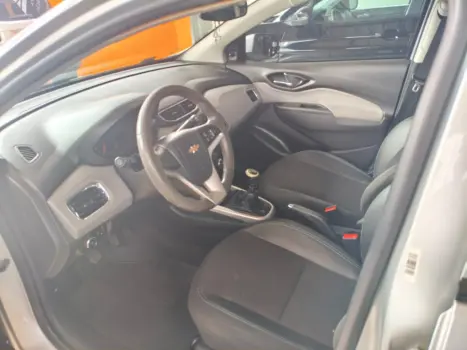 CHEVROLET Onix Hatch 1.0 4P FLEX LT, Foto 4