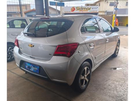 CHEVROLET Onix Hatch 1.0 4P FLEX LT, Foto 9