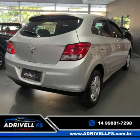CHEVROLET Onix Hatch 1.0 4P FLEX LT, Foto 4