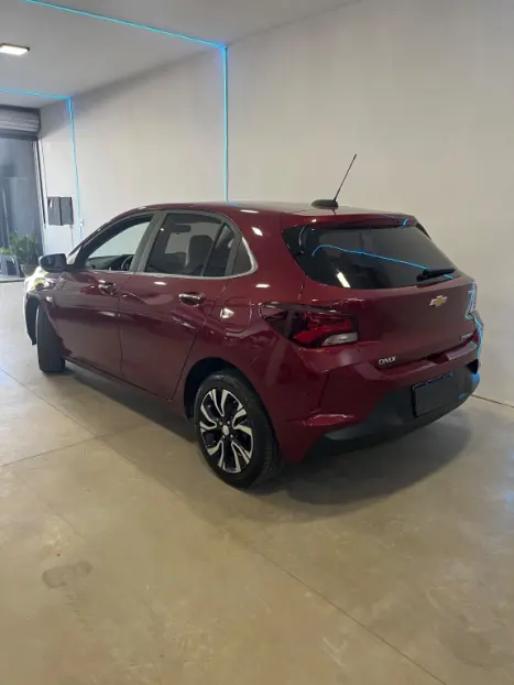 CHEVROLET Onix Hatch 1.0 12V 4P FLEX PREMIER 2 TURBO AUTOM�TICO, Foto 4