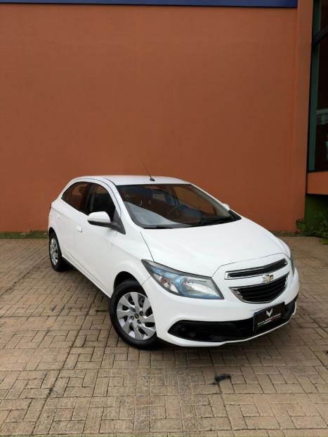 CHEVROLET Onix Hatch 1.4 4P FLEX LT, Foto 6