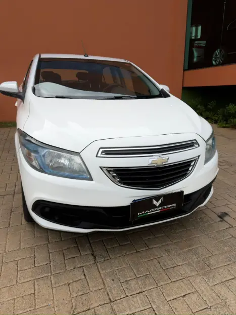 CHEVROLET Onix Hatch 1.4 4P FLEX LT, Foto 9