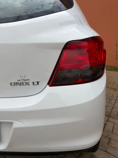 CHEVROLET Onix Hatch 1.4 4P FLEX LT, Foto 10