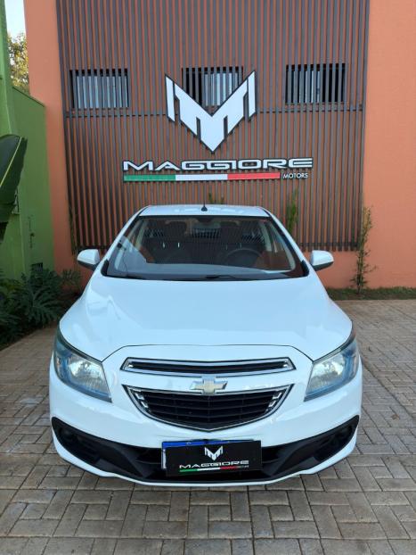 CHEVROLET Onix Hatch 1.4 4P FLEX LT, Foto 2